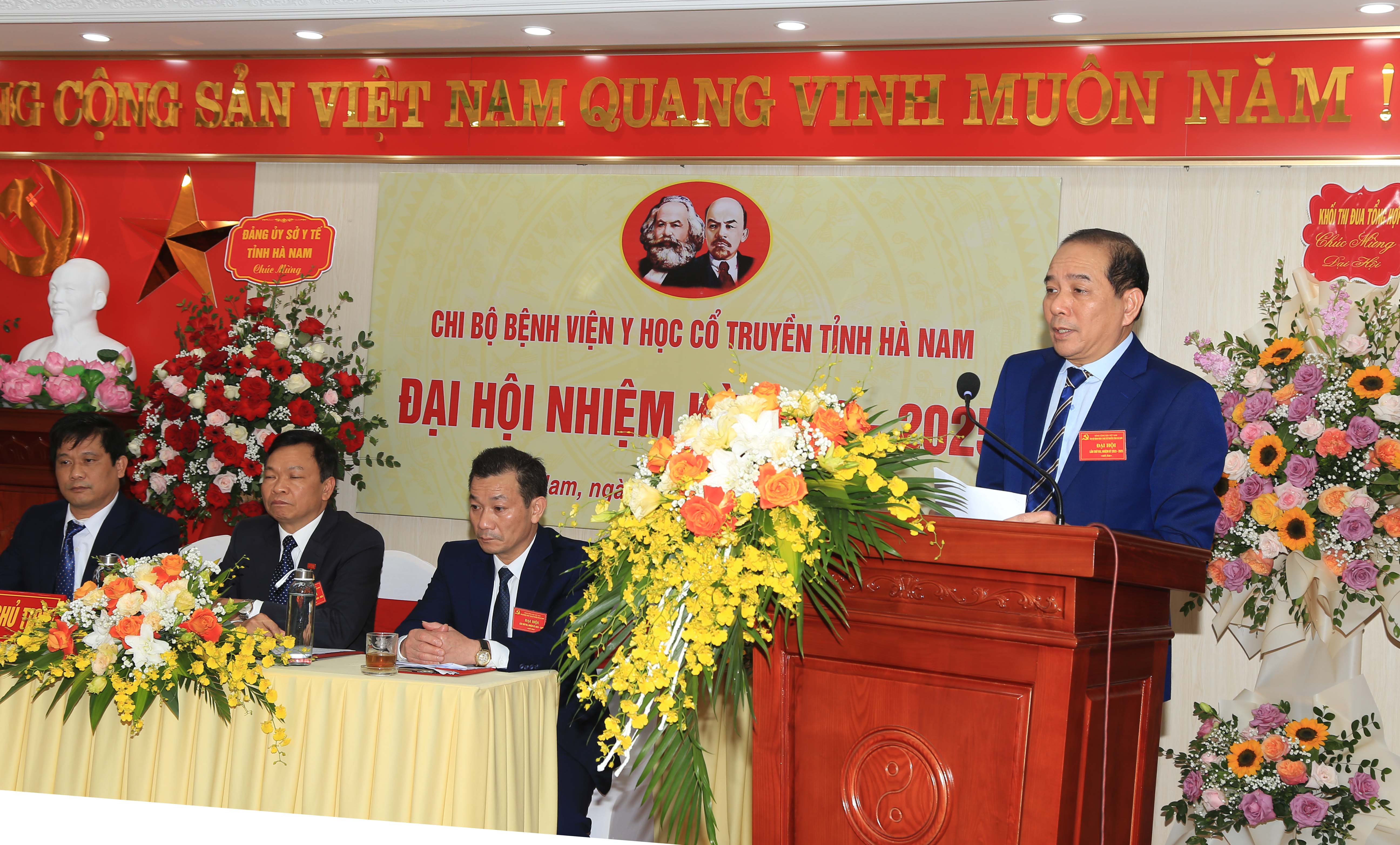 4. Ông Nguyễn Trọng Khải – Tỉnh ủy viên, Bí thư Đảng ủy Sở Y tế phát biểu chỉ đạo tại Đại hội.JPG